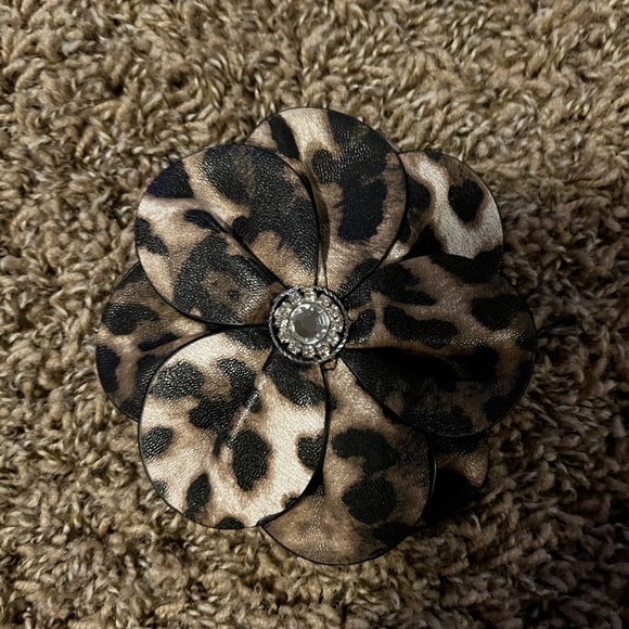 Grace Adele Animal Print Clutch with clip and optional strap - Picture 5 of 6